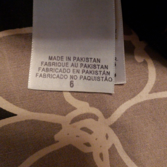 Levi capris - Picture 3 of 4